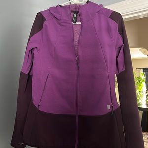 Mountain hardware fleece jacket